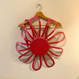 Sparkly pink daisy festival backpack 🪩